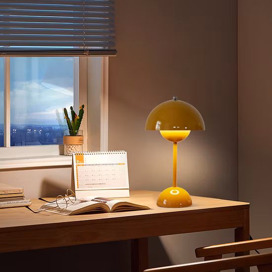 Lámpara de mesa LED para decoración del hogar, luz de noche junto a la cama, regulable, táctil, estilo seta, nueva y moderna
